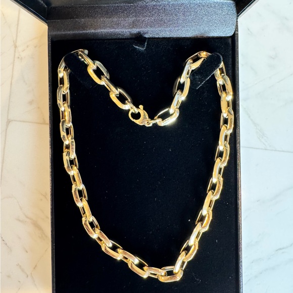 14K Yellow Gold Hardware Necklace  18” - Picture 3 of 9